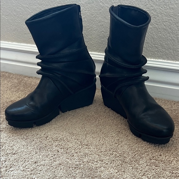 Trippen Limber Leather Platform Boots